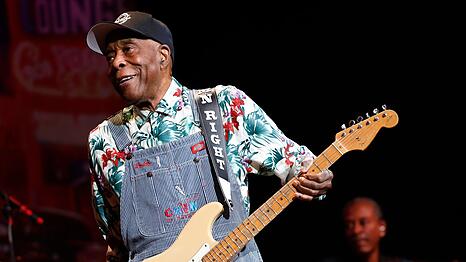 Er feiert am 30. Juli seinen 90. Geburtstag: Blues-Legende Buddy Guy steht immer noch auf der B&uuml;hne.