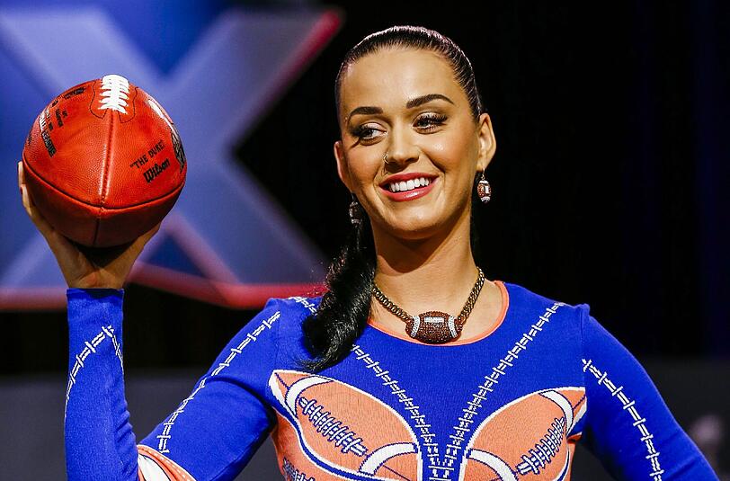 Katy Perry heißt bürgerlich Katheryn Elizabeth Hudson.