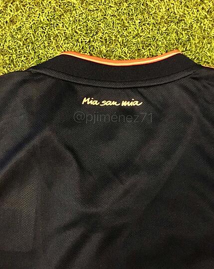 Schwarz und orange - so soll das neue Ausweichtrikot des FC Bayern aussehen.