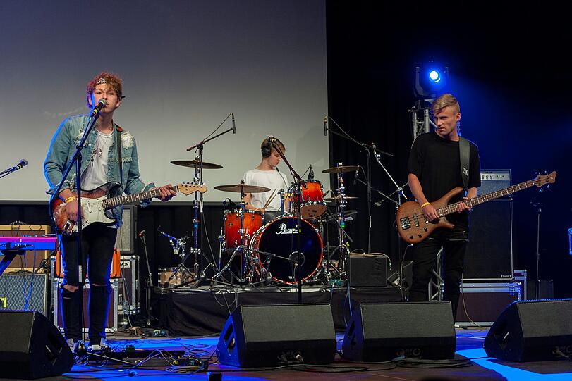 Nach über 100 eingereichten musikalischen Beiträgen bebte die, bis auf den letzten Platz besetzte, Freiheiz-Halle beim großen Finale des &bdquo;LOTTO Bayern MusicAward 2018&ldquo; in München.