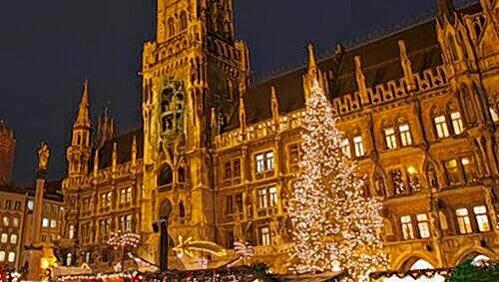 Münchens Größter: Fast drei Millionen Menschen besuchten den Christkindlmarkt auf dem Marienplatz. Münchens Größter: Fast drei Millionen Menschen besuchten den Christkindlmarkt auf dem Marienplatz.