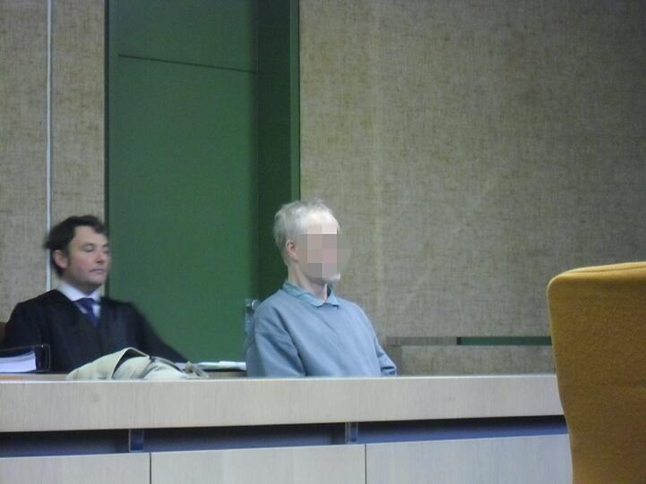 Karl-Heinz F. (41) ist wegen Kindsmissbrauchs vor Gericht.