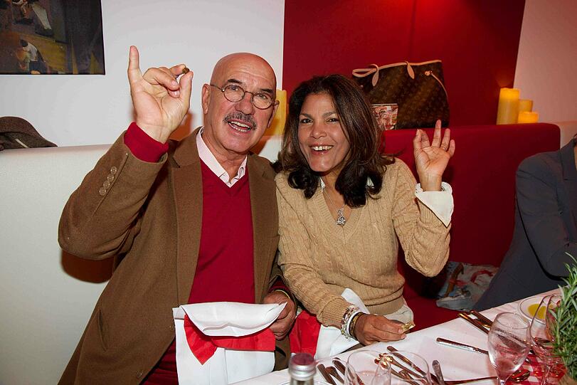Regisseur Otto Retzer ("Das Traumhotel") mit seiner Frau Shirley bei der Italienischen Nacht "La Notte Italiana" im Hotel Drei Löwen am Donnerstag.