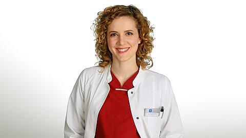 Juliane Fisch feiert ihr Comeback als Dr. Elly Winter.