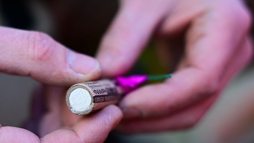 Die Kinder hatten den B&ouml;ller laut Polizei am Neujahrstag aufgesammelt. (Symbolbild)