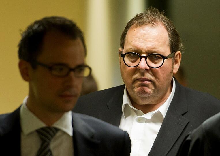 Ottfried Fischer betritt das Landgericht in MÜnchen. Der Fall um Ottis Sex-Tape geht weiter: Ein ehemaliger Redakteur der &bdquo;Bild&ldquo;-Zeitung wegen Nötigung und Verletzung des höchstpersönlichen Lebensbereichs Fischers verantworten.