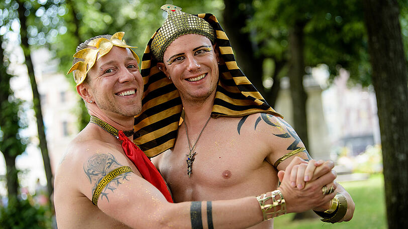 Über 130 Gruppen und mehrere Tausend Menschen nahmen heuer an der CSD-Parade durch die Münchner Innenstadt teil - wir haben die Bilder.