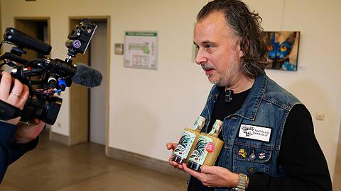 Klare Entscheidung des Landgerichts: Ole Wittmann darf seinen Likör ohne Ei "Likör ohne Ei nennen"