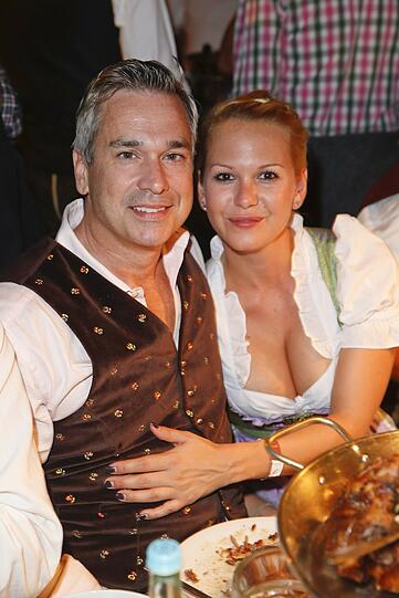 Manou Lubowski mit Freundin Lara von Stumberg