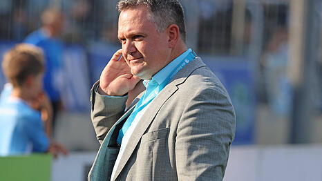 Ex-1860-Geschäftsführer Oliver Mueller fordert von den Löwen eine Abfindung, sein Vertrag wäre noch bis Sommer 2026 gelaufen.