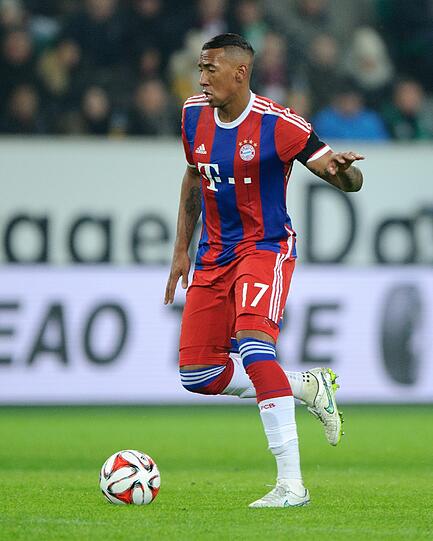 JEROME BOATENG Note 3: gewohnt abgeklärte Leistung des Abwehrchefs. Aufmerksam in der Rückwärtsbewegung, verlor Ujah aber teilweise aus den Augen.