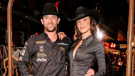 Adan Banuelos und Bella Hadid verband die Leidenschaft f&uuml;r Pferde. Bei ihr soll es Liebe auf den ersten Blick gewesen sein.