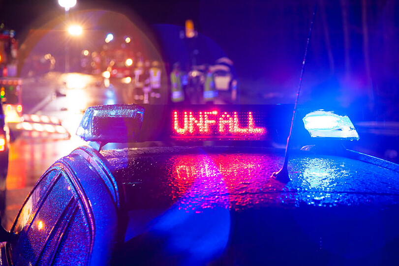 Schlimmer Unfall auf der B2: 3 Tote und ein schwer Verletzter.