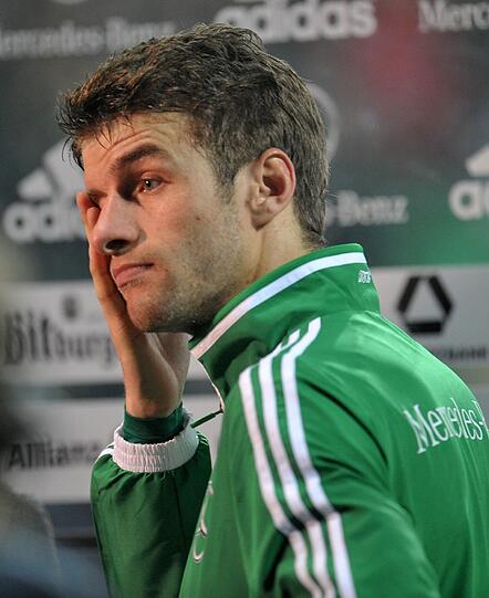 THOMAS MÜLLER: NOTE 4. Kam noch vor der Pause für Schürrle. Mühte sich, geklappt hat wenig. Verpasste das 1:1 (68.).