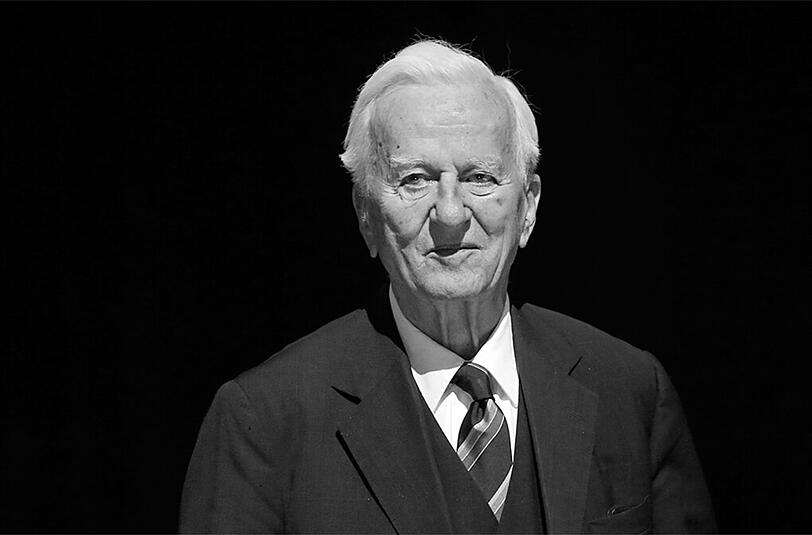 Der frühere Bundespräsident Richard von Weizsäcker ist im Alter von 94 Jahren gestorben.