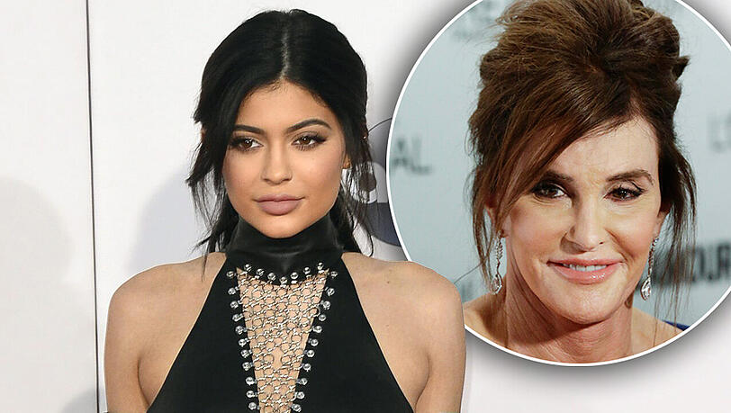 Kylie Jenner redet mit ihrem Vater Caitlyn Jenner seit der Umwandlung zur Frau über Kleidung und Make-up. Kylie Jenner redet mit ihrem Vater Caitlyn Jenner seit der Umwandlung zur Frau über Kleidung und Make-up.