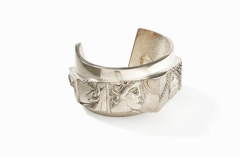 Armschmuck aus dem 20. Jahrhundert von Thomas Gentille.