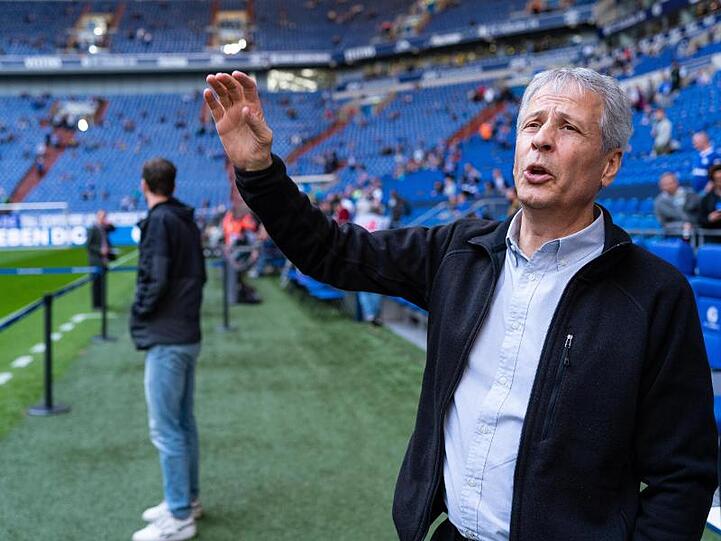 Der Dortmunder Trainer Lucien Favre bekommt derzeit Gegenwind.