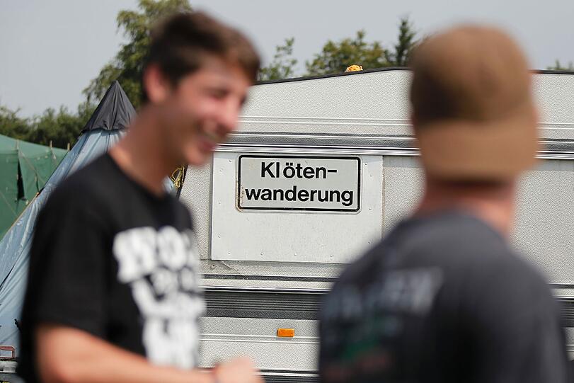 "Lustige" Schilder sieht man überall auf dem Campingplatz.