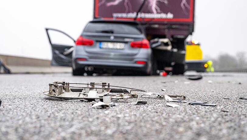 495 Menschen kamen im vergangenen Jahr auf Bayerns Straßen ums Leben. (Archivbild)