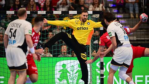 Torh&uuml;ter Andreas Wolff ist Deutschlands bester Mann bei der EM-Generalprobe gegen Kroatien.