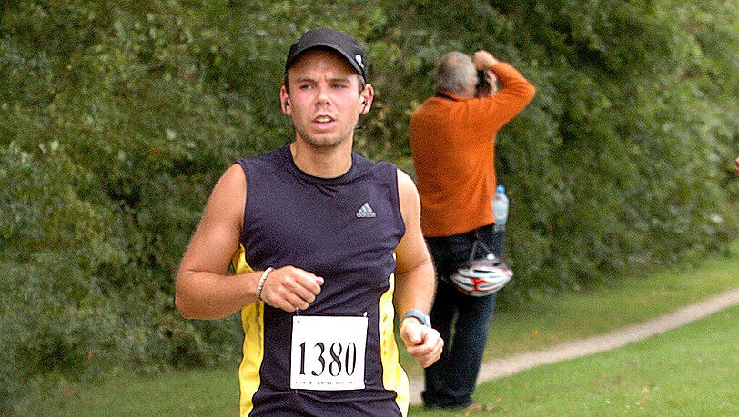 Der Copilot Andreas Lubitz brachte die Maschine absichtlich zum Absturz. Der Copilot Andreas Lubitz brachte die Maschine absichtlich zum Absturz.