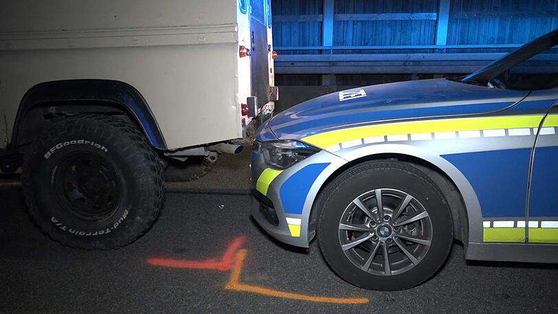 Nach einer langen Verfolgungsjagd konnte der Mann in seinem Land Rover endlich gestoppt werden.
