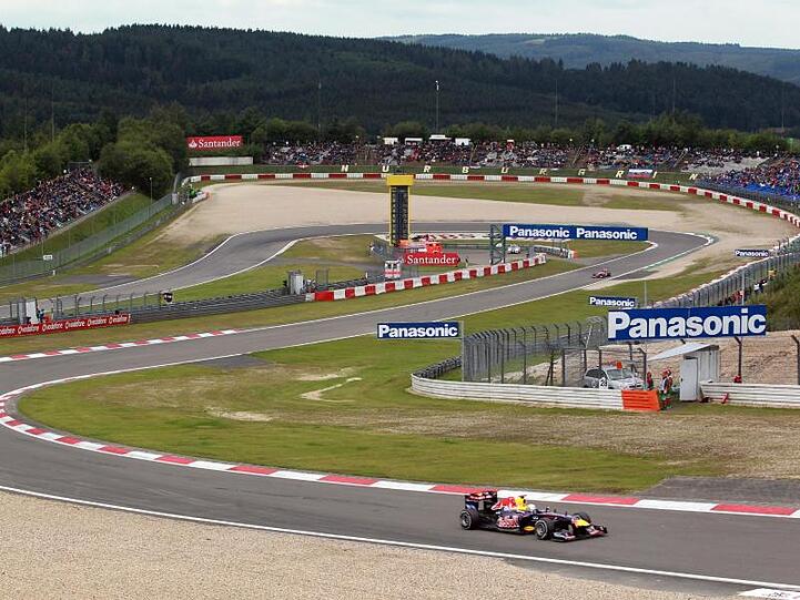 Der Formel-1-Zirkus könnte wohl bald auf den Nürburgring zurückkehren.