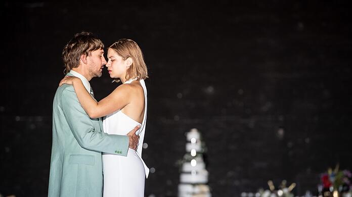 Lea (Liliane Auat) heiratet Nico (Thomas Lettow).