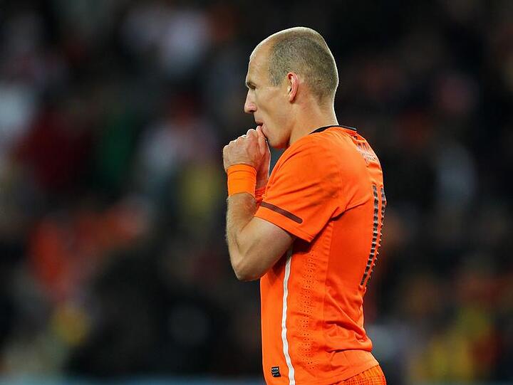 Arjen Robben (r.) hatte gegen Spanien kein Glück