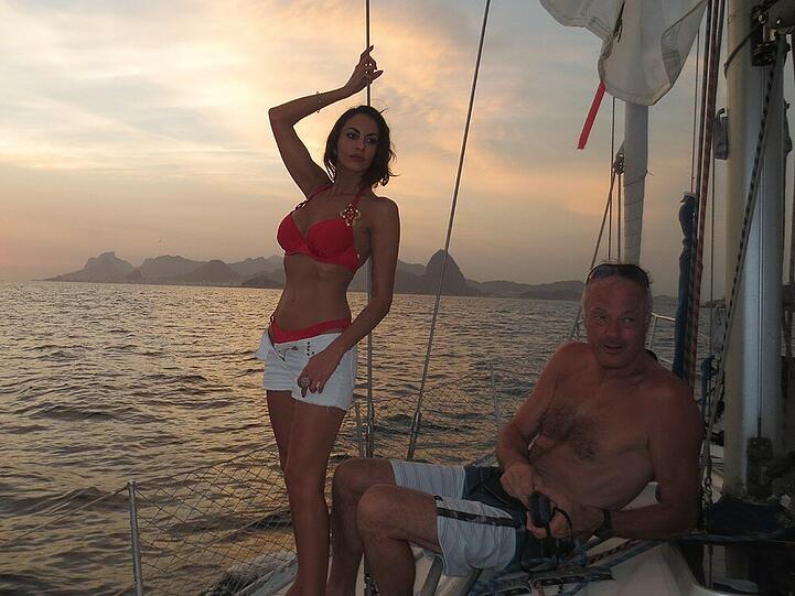 Janina Youssefian besuchte Ronald Schill am Zuckerhut in Brasilien