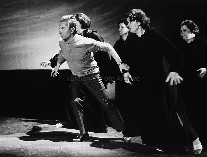 Karajan probt mit den Walküren.