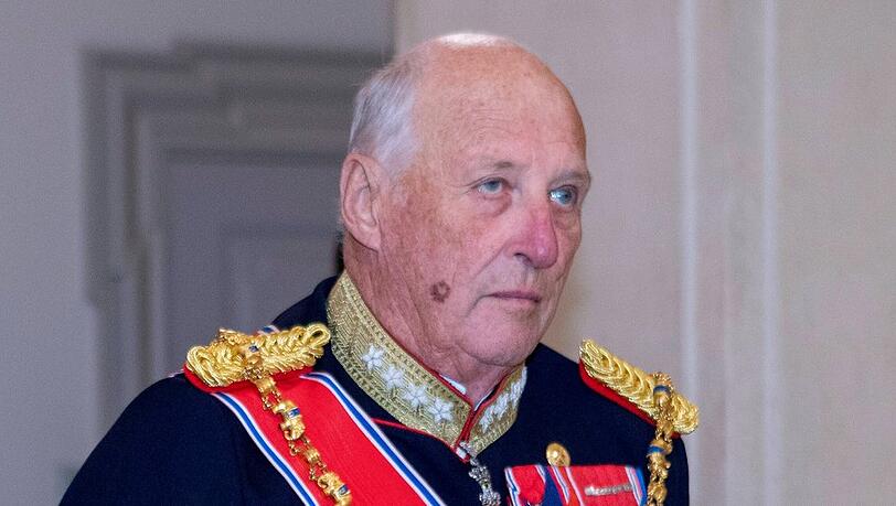 Erleichterung in Norwegen: König Harald V. ist nach seinem Krankenhaus-Aufenthalt in Malaysia wieder in der Heimat.