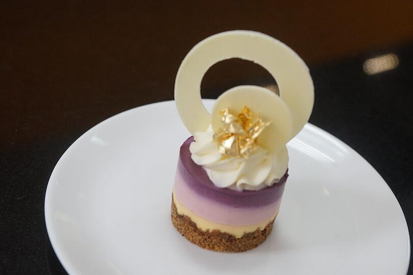 Beate Wöllstein kümmert sich darum, dass auch Hobbybäcker Patisserie-Kenner werden.