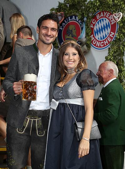 Werden Anfang 2018 zum ersten Mal Eltern: Mats und Cathy Hummels