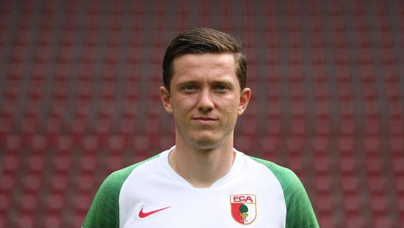 Michael Gregoritsch, Spieler vom FC Augsburg, bei einem offiziellen Fototermin. Foto: Karl-Josef Hildenbrand/dpa