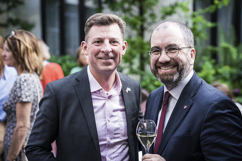 US-Generalkonsul Timothy Liston (l.) und Hoteldirektor Kay Heller.