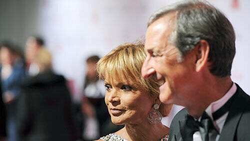 Uschi Glas mit Ehemann Dieter Hermann. Sie spielt demnächst eine böse Rolle. Uschi Glas mit Ehemann Dieter Hermann. Sie spielt demnächst eine böse Rolle.