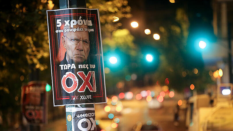 Oxi! - Nein! Die Griechen haben sich mehrheitlich gegen die Sparpläne der EU entschieden. Oxi! - Nein! Die Griechen haben sich mehrheitlich gegen die Sparpläne der EU entschieden.