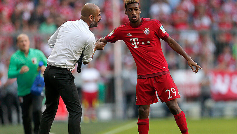 Gegen Werder Bremen saß er mit dickem Fuß 90 Minuten auf der Bank. In der Champions League ist Bayern-Wirbler Douglas Costa - hier mit Trainer Pep Guardiola - wohl wieder bereit. Gegen Werder Bremen saß er mit dickem Fuß 90 Minuten auf der Bank. In der Champions League ist Bayern-Wirbler Douglas Costa - hier mit Trainer Pep Guardiola - wohl wieder bereit.