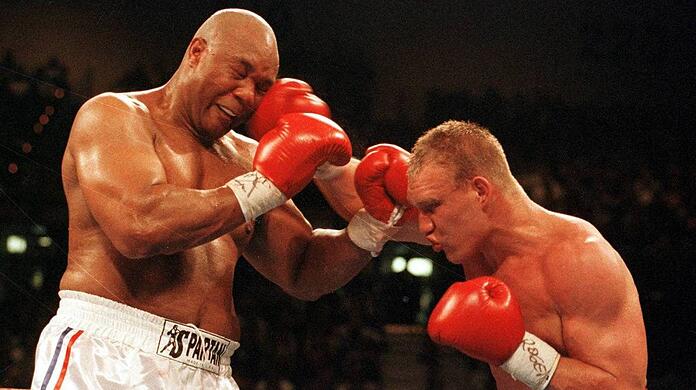 "Für ihn war ich nur Fallobst, ein Zeitvertreib, aber kein echter Gegner&ldquo;, sagt Axel Schulz über den WM-Kampf gegen den amerikanischen Titelträger George Foreman.