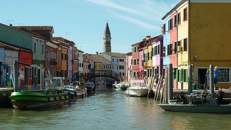 Der erste Eindruck bei der Ankunft in Burano. Der erste Eindruck bei der Ankunft in Burano.