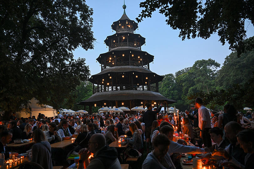 Kocherlball im Englischen Garten in München am 21.07.2024