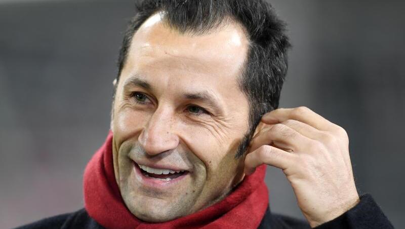 Sendet eine Kampfansage an RB Leipzig: Hasan Salihamidzic, Sportdirektor von Bayern München. Sendet eine Kampfansage an RB Leipzig: Hasan Salihamidzic, Sportdirektor von Bayern München.