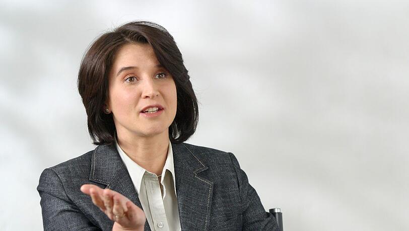 Die Bundesvorsitzende der SPD-Frauen ,Maria Noichl, geht wegen dem angekündigten Gender-Verbot mit Ministerpräsident Söder hart ins Gericht. Die Bundesvorsitzende der SPD-Frauen ,Maria Noichl, geht wegen dem angekündigten Gender-Verbot mit Ministerpräsident Söder hart ins Gericht.
