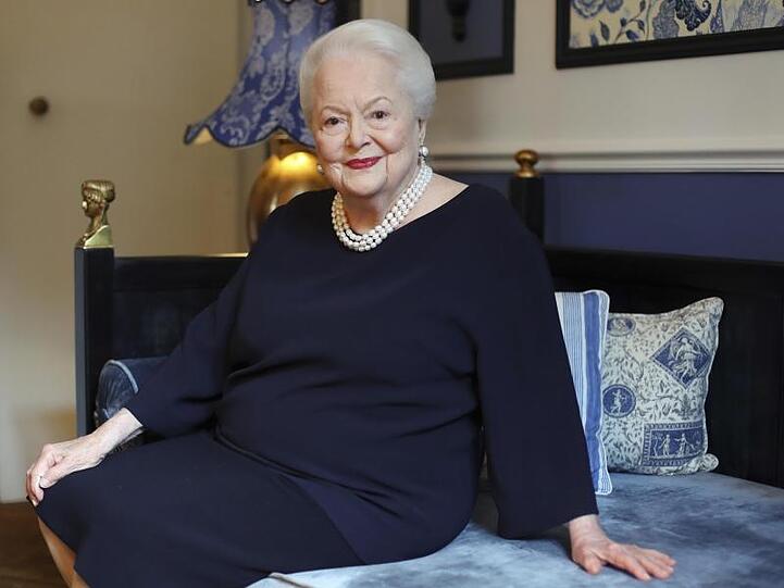 Olivia de Havilland 2016 in Paris.