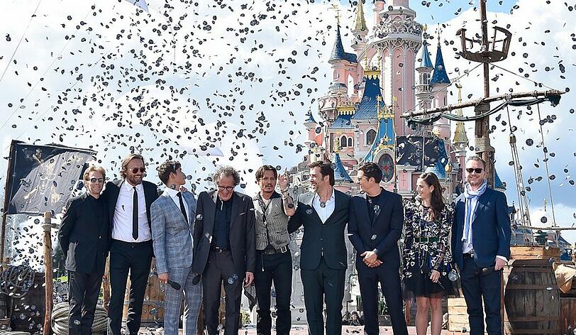 Erst kürzlich feierten Crew und Darsteller im Disneyland Paris die Europapremiere von "Fluch der Karibik: Salazars Rache". Nun wird der Disney-Konzern angeblich von Hackern erpresst.