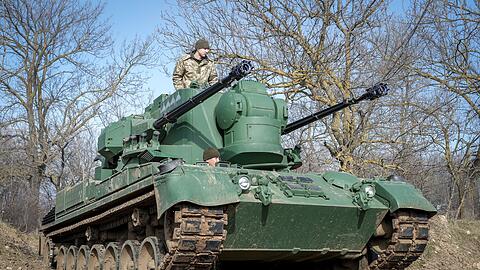 Die Ukraine braucht dringend Geld f&uuml;r die Verteidigung. (Archivbild)