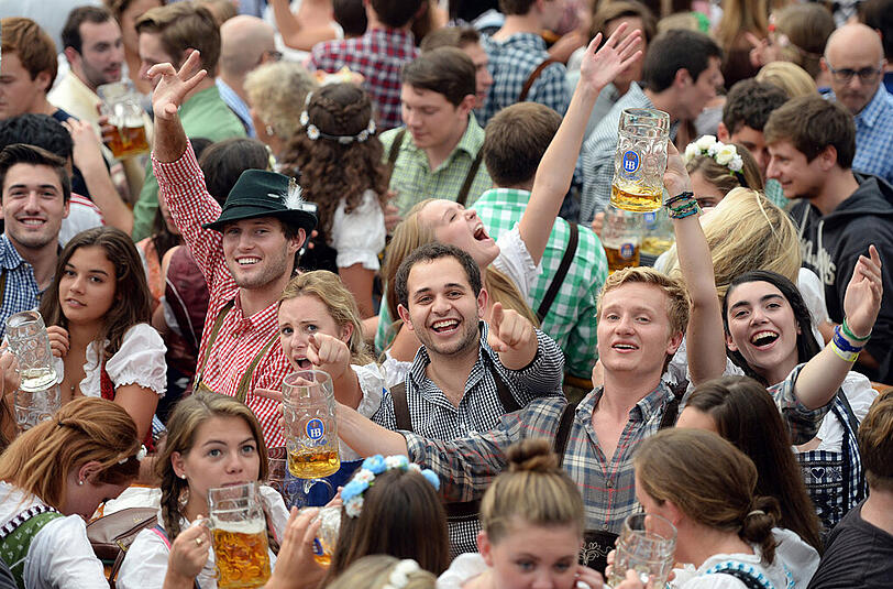 Sehen Sie hier weitere Impressionen vom mittleren Samstag auf dem Oktoberfest 2016.