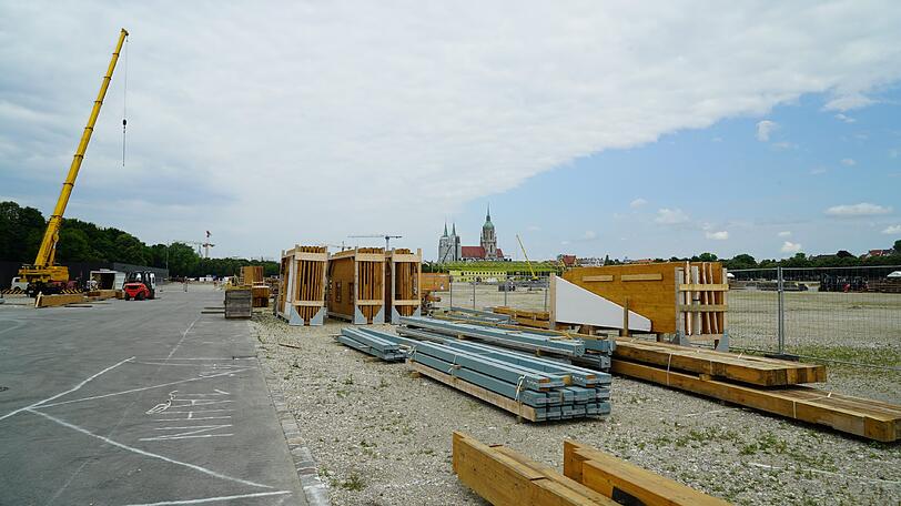 Die Bilder vom Start des Aufbaus der Theresienwiese am 10. Juli.